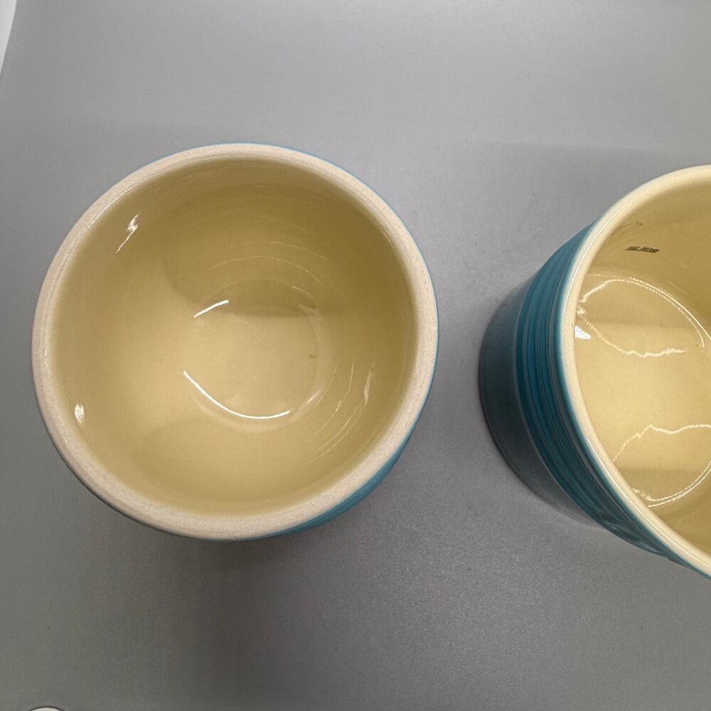 Le Creuset Stoneware Butter Bell Crock (discontinued) Caribbean Blue/Teal Ombré - Picture 9 of 9